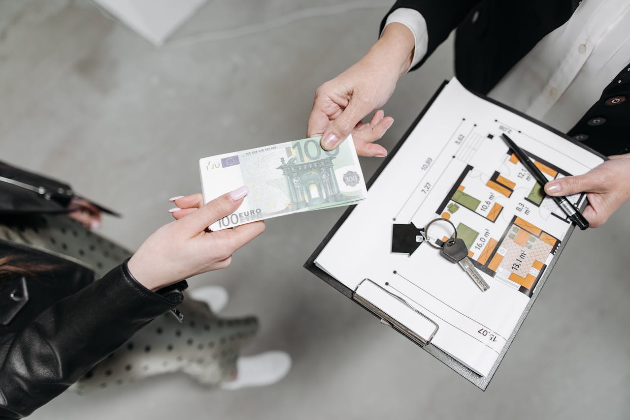 Loan broker partnership with private real estate lender